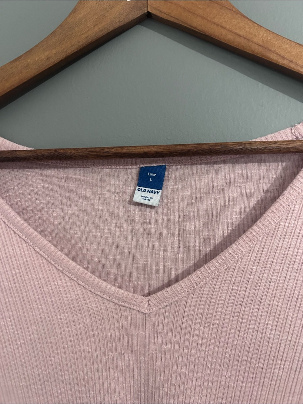 Basic V-Neck Ribbed Tee - Pink - Picture 2 of 3